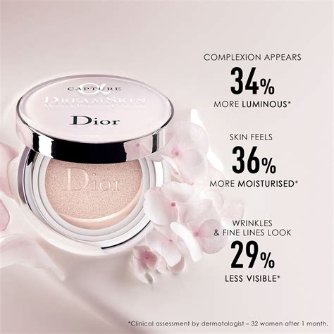 Dior Capture Dreamskin Moist & Perfect Cushion SPF 50 PA.